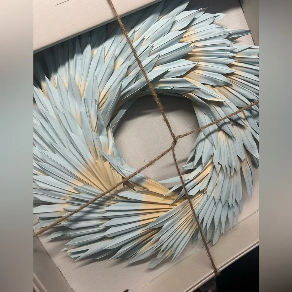 NWT Threshold Preserved Palm Wreath